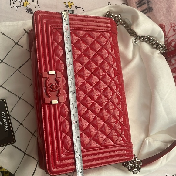 Chanel patent in excellent condition. Clean and in amazing condition. - Picture 13 of 16